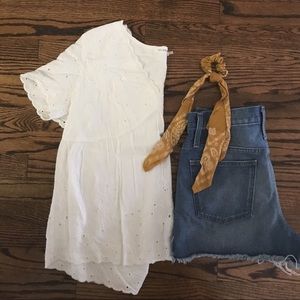 NWOT Blu Pepper white eyelet relaxed fit top small
